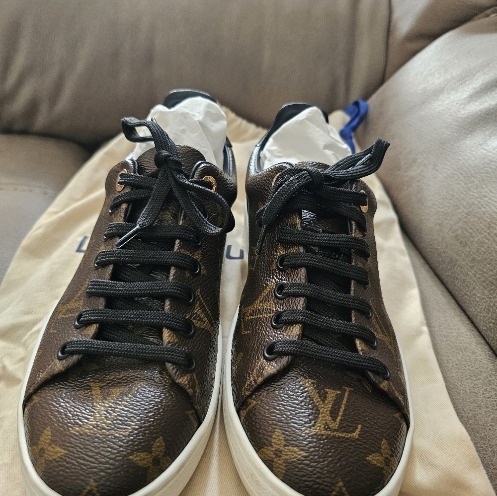 Louis Vuitton Front Row Sneakers